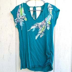 Maternity Tie Neck T-shirt with Feather Design
